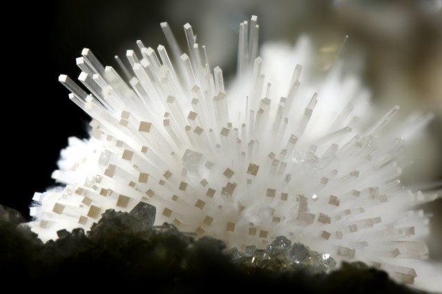 mesolite, radiating crystals