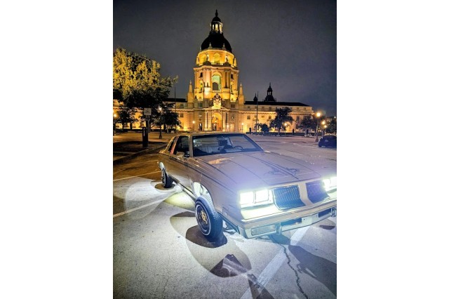 'Simply Beautiful', Sandy's Oldsmobile, in front of Pasadena City Hall.